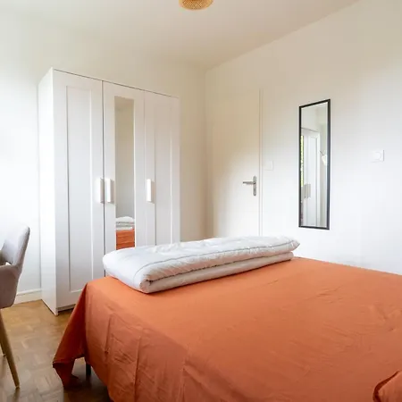 Spacieux 100m 5 Ch, Balcon, Tram, Parking Gratuit * Talence