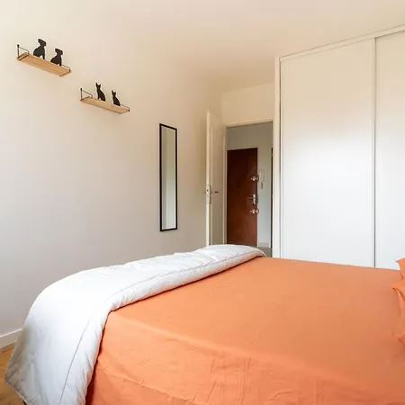Spacieux 100m 5 Ch, Balcon, Tram, Parking Gratuit Διαμέρισμα