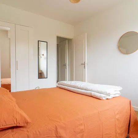 Spacieux 100m 5 Ch, Balcon, Tram, Parking Gratuit * Talence