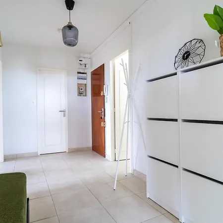 Spacieux 100m 5 Ch, Balcon, Tram, Parking Gratuit Apartment Talence